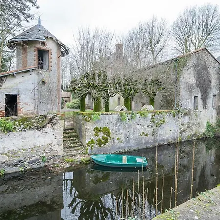 Chateau De La Tourlandry * Chemille-en-Anjou