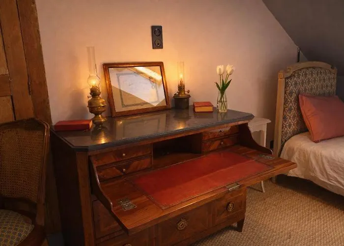 Pensión Chateau De La Tourlandry 4*