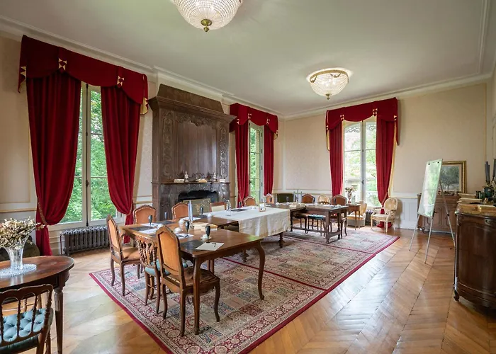 Pensión Chateau De La Tourlandry Chemille-en-Anjou